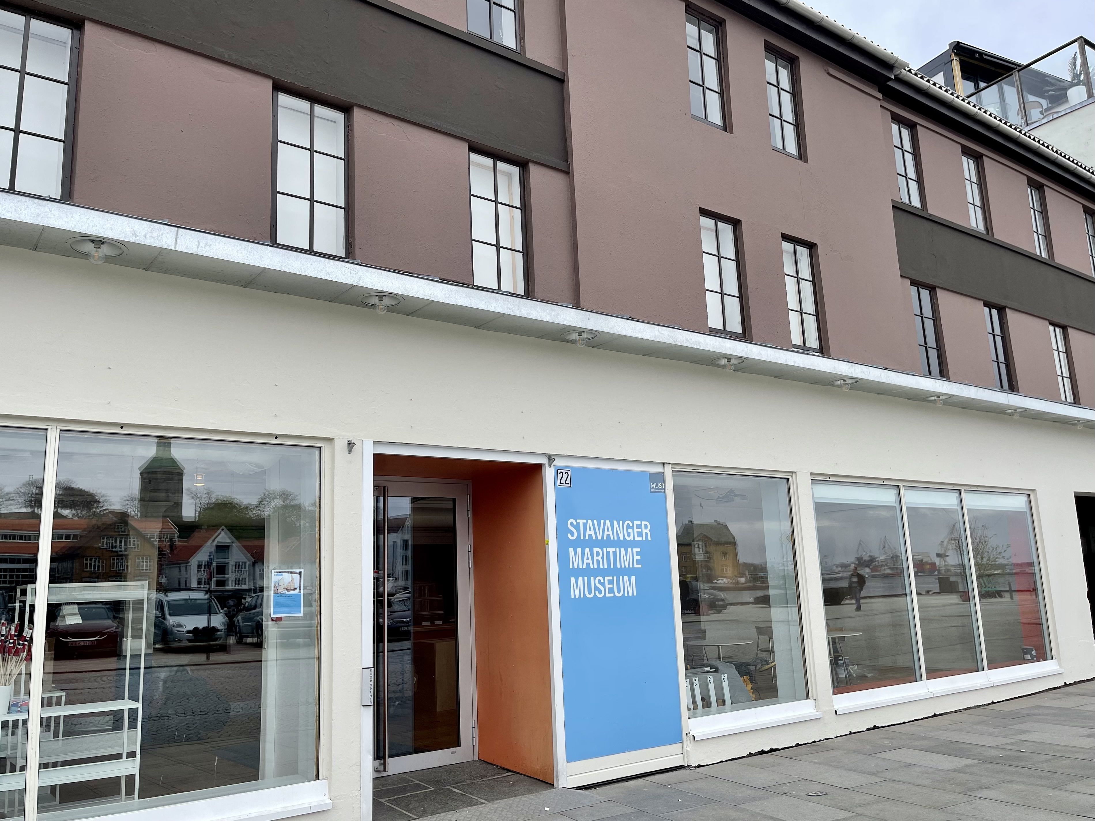 Stavanger maritime museum ny farge på fasaden